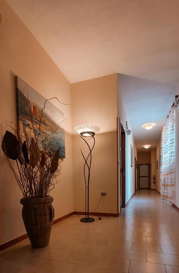 Hotel Mediterraneo Джовинаццо Экстерьер фото